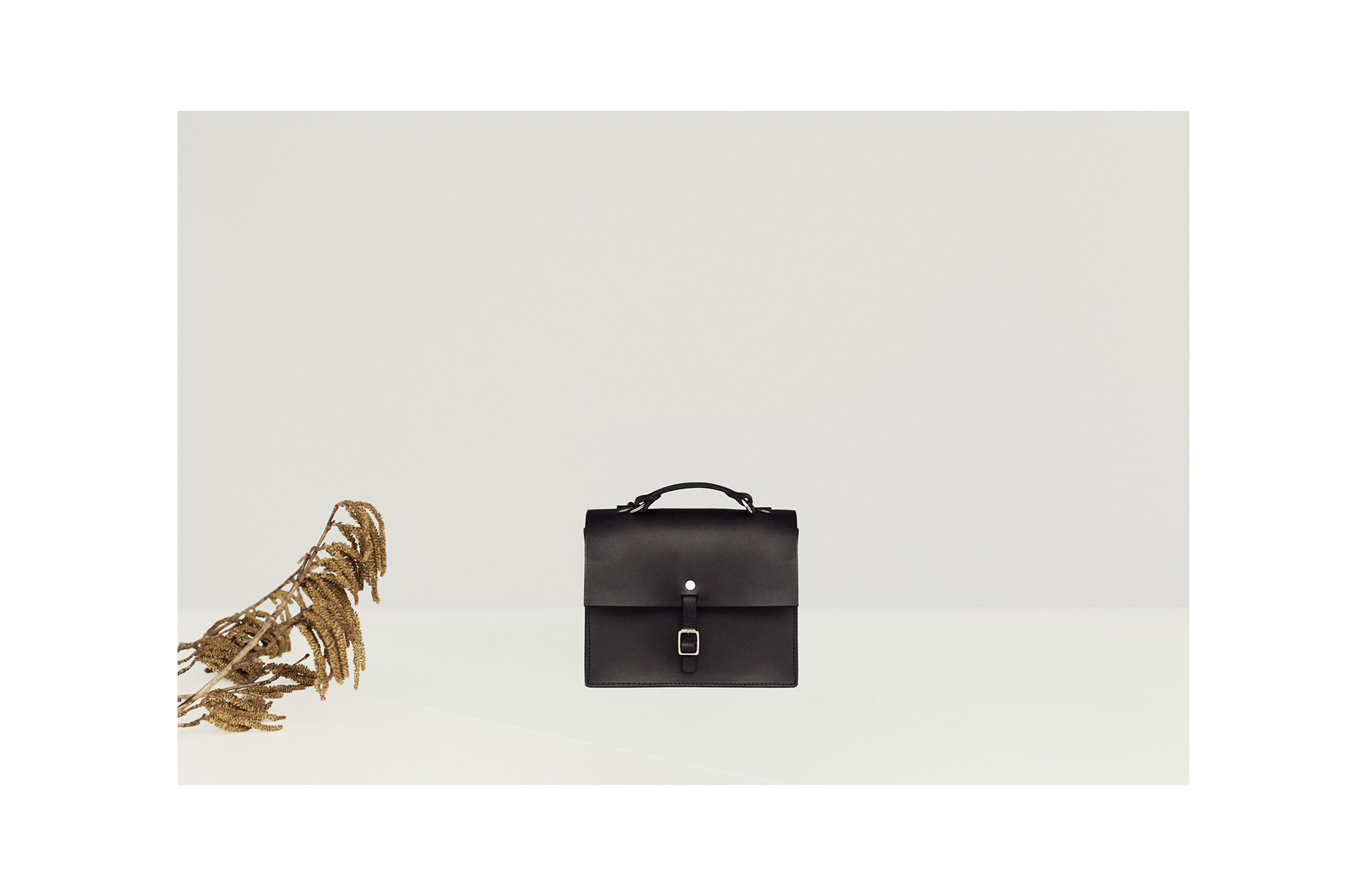 AlfieDouglas handmade designer bag London photo by StudioOtherness